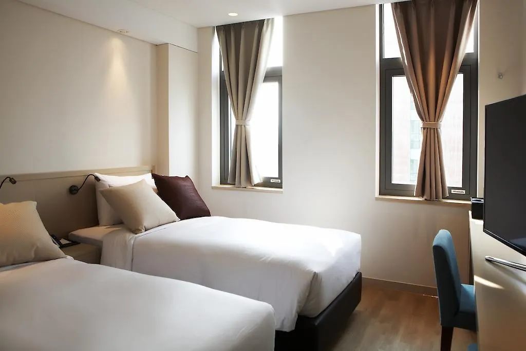 Mayplace Hotel Seoul 4*,