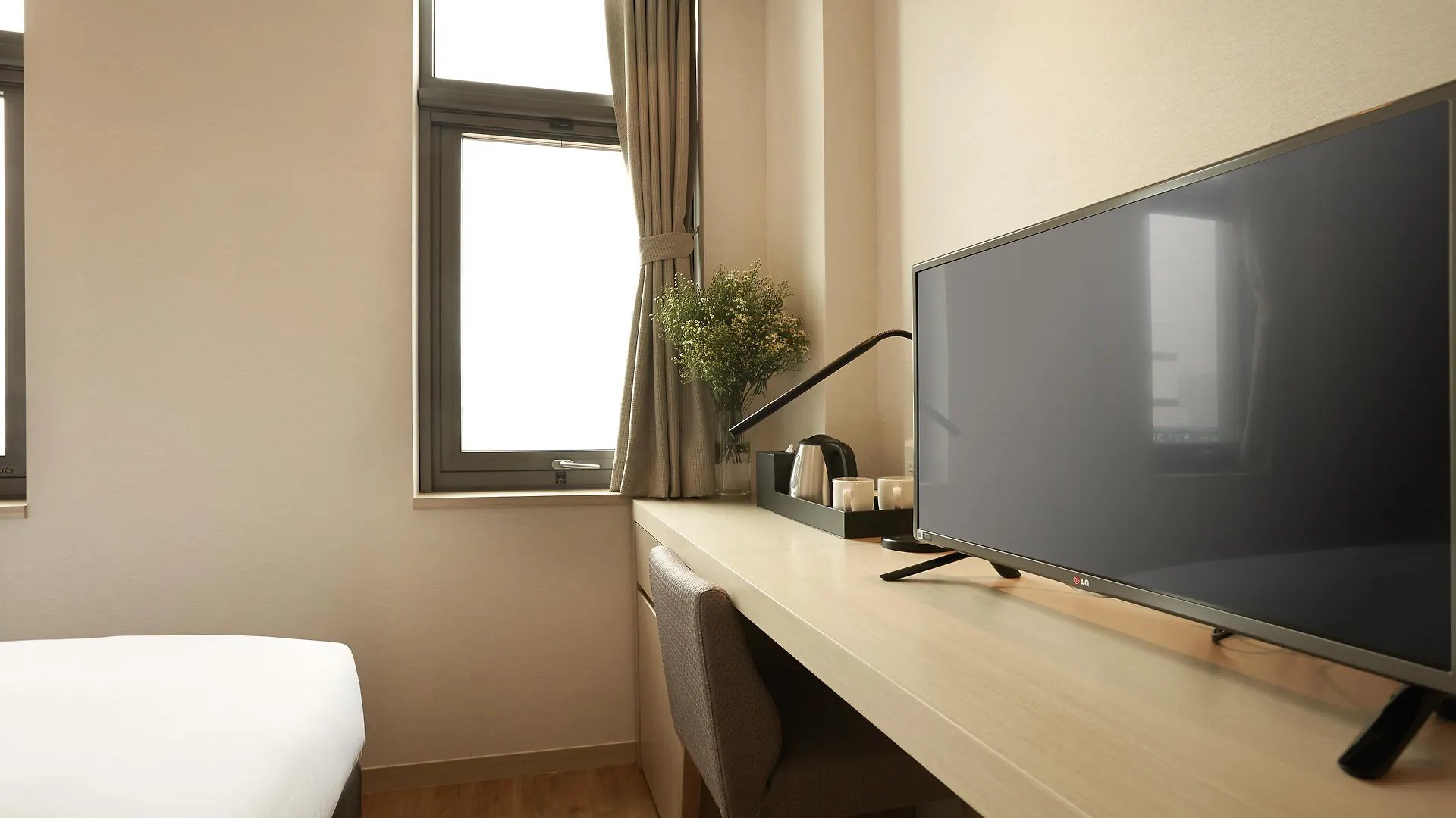 Mayplace Hotel Seoul 4*,  South Korea